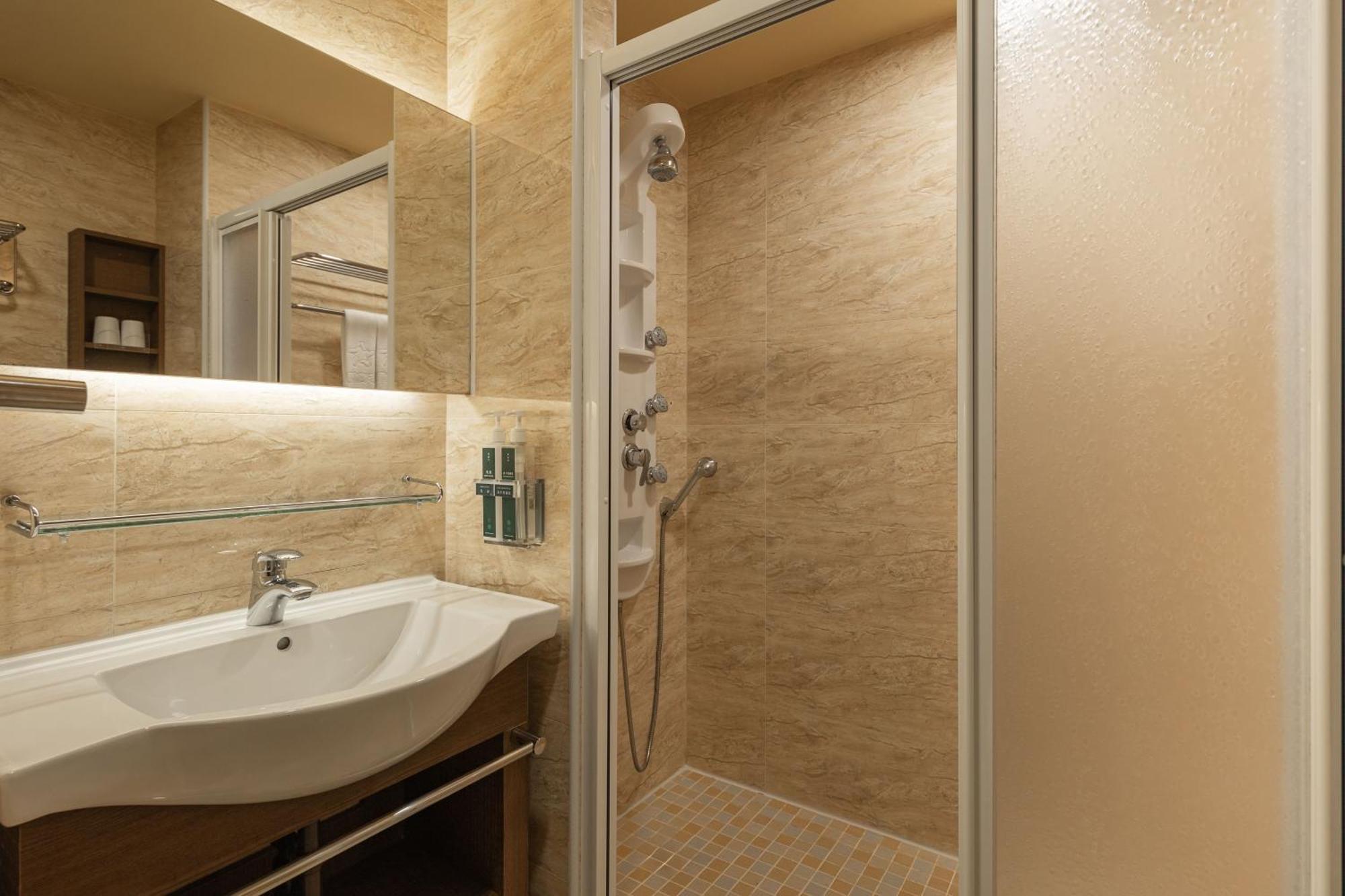 Kindness Hotel - Sandou II Kaohsiung Quarto foto